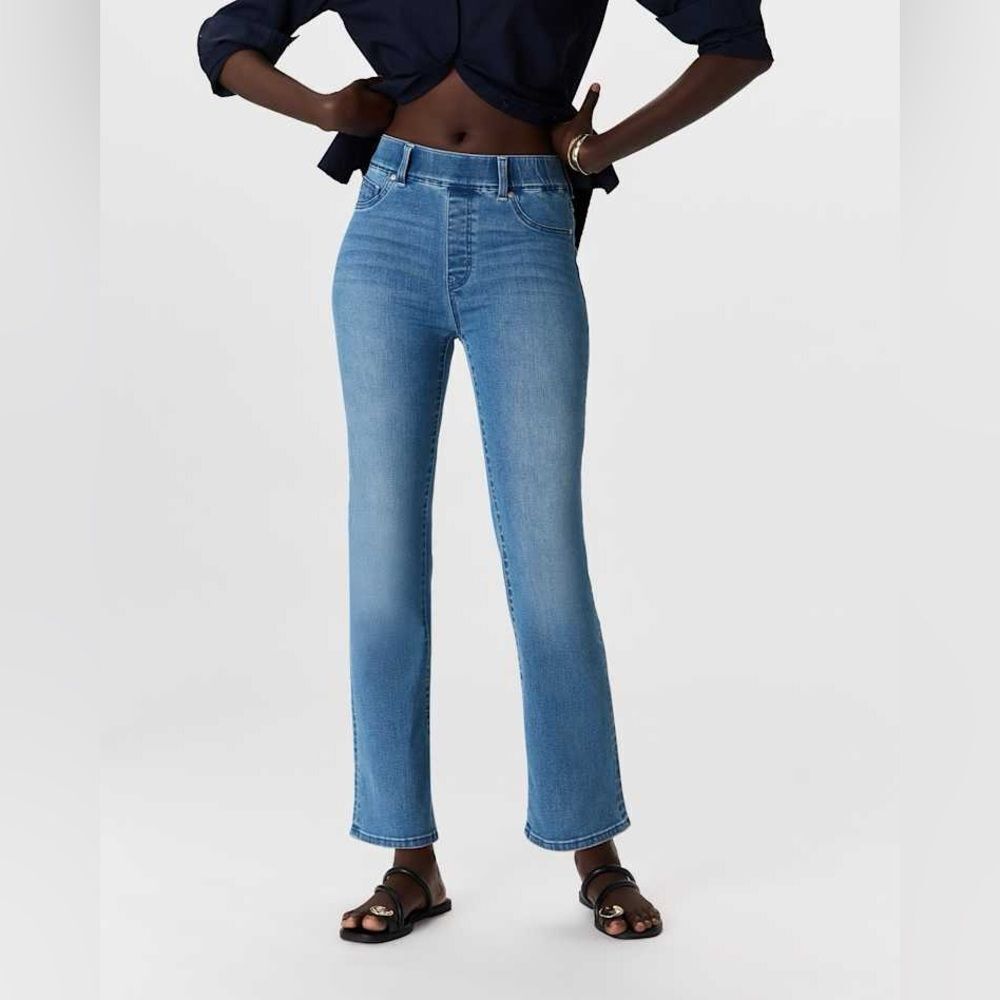 Quince Nina Pull On Stretch Kick Flare Jeans Laguna Blue